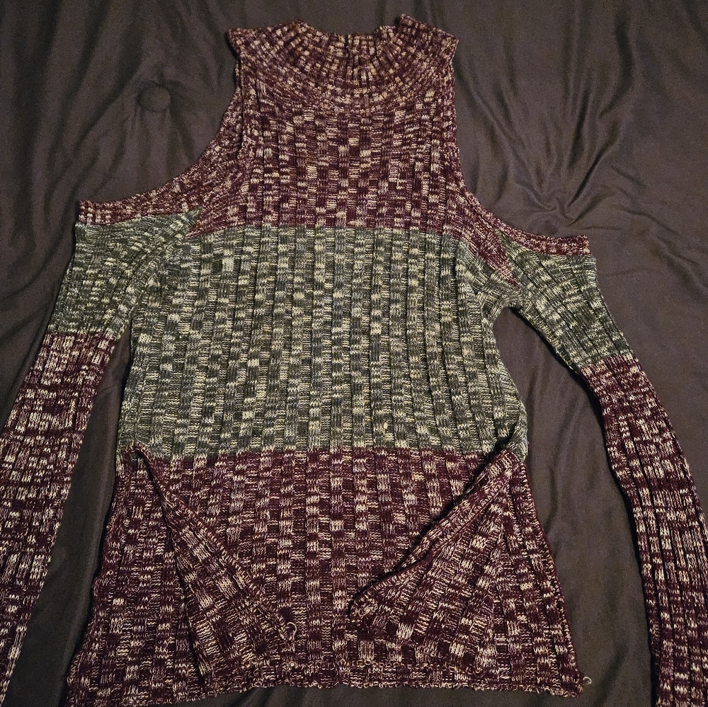 Long sleeve sweater